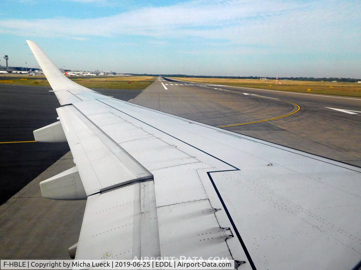 F-HBLE, 2007 Embraer 190AR (ERJ-190-100IGW) C/N 19000123, Turning onto the runway