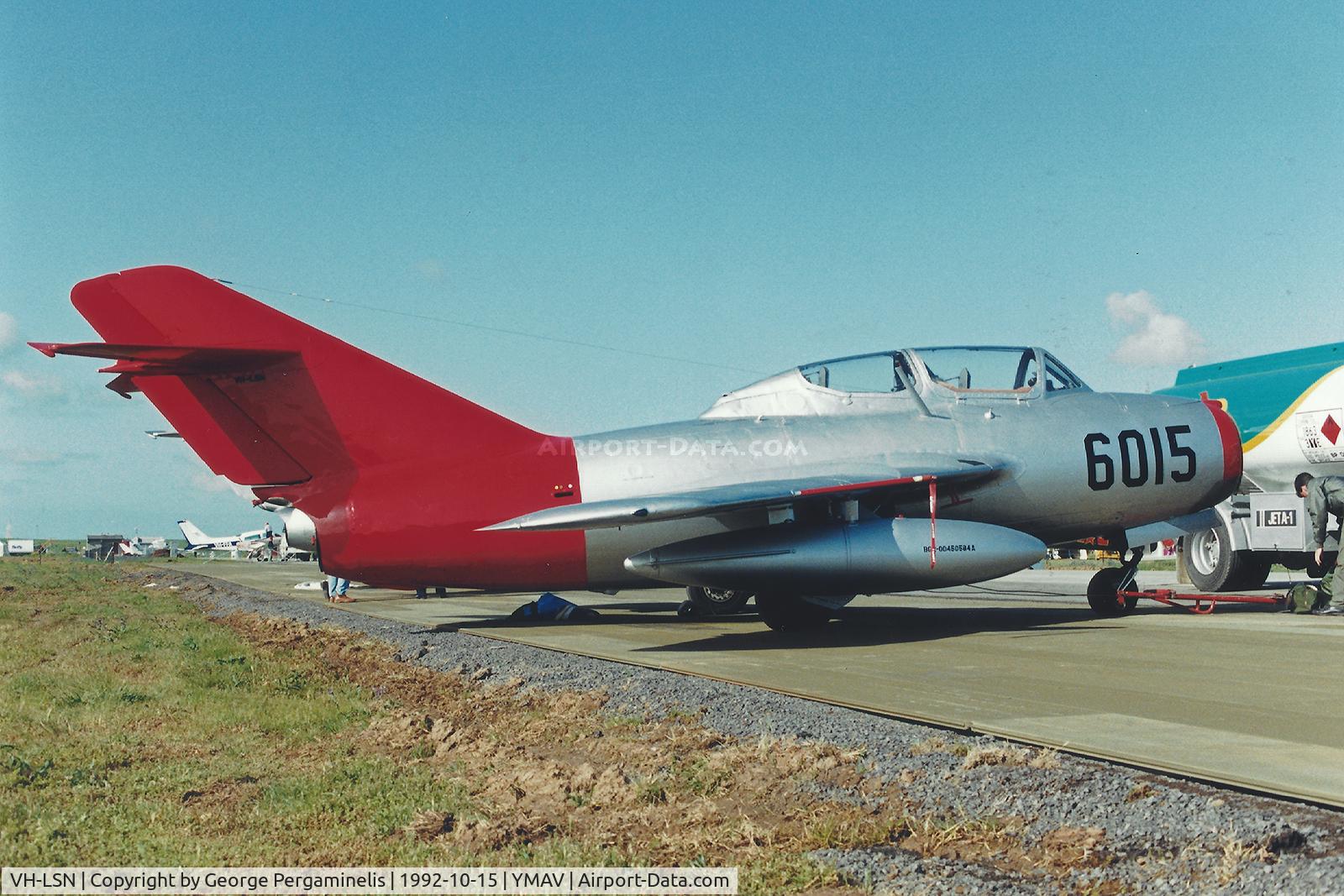 VH-LSN, Mikoyan-Gurevich MiG-15 UTI C/N 1A0615, Avalon airshow.