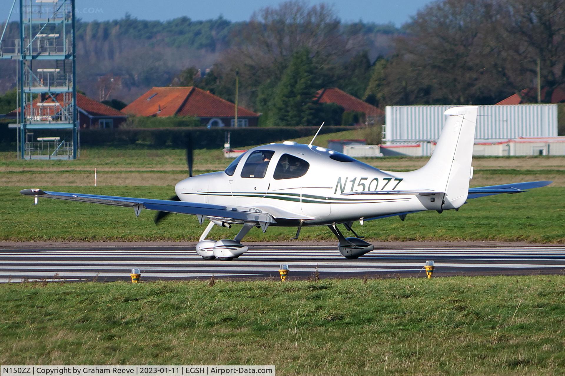 N150ZZ, 2007 Cirrus SR22 C/N 2609, Departing from Norwich.