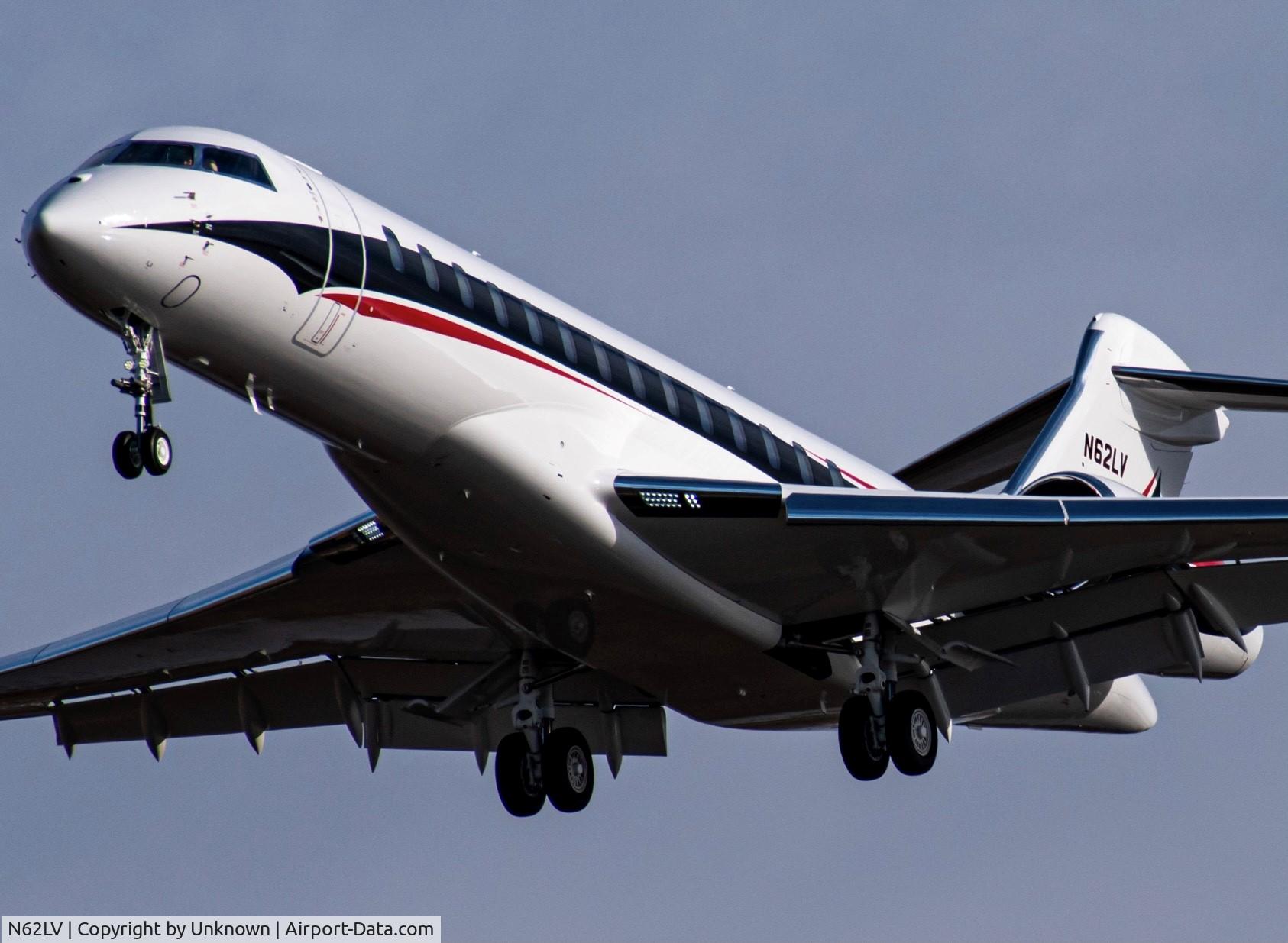 N62LV, 2019 Bombardier BD-700-2A12 Global 7000 C/N 70044, Flair