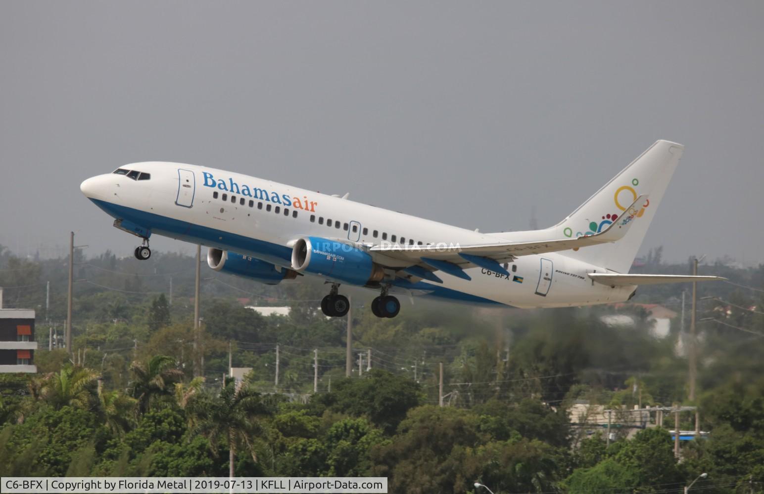 C6-BFX, 2003 Boeing 737-790 C/N 30662, BHS 737-700 zx
