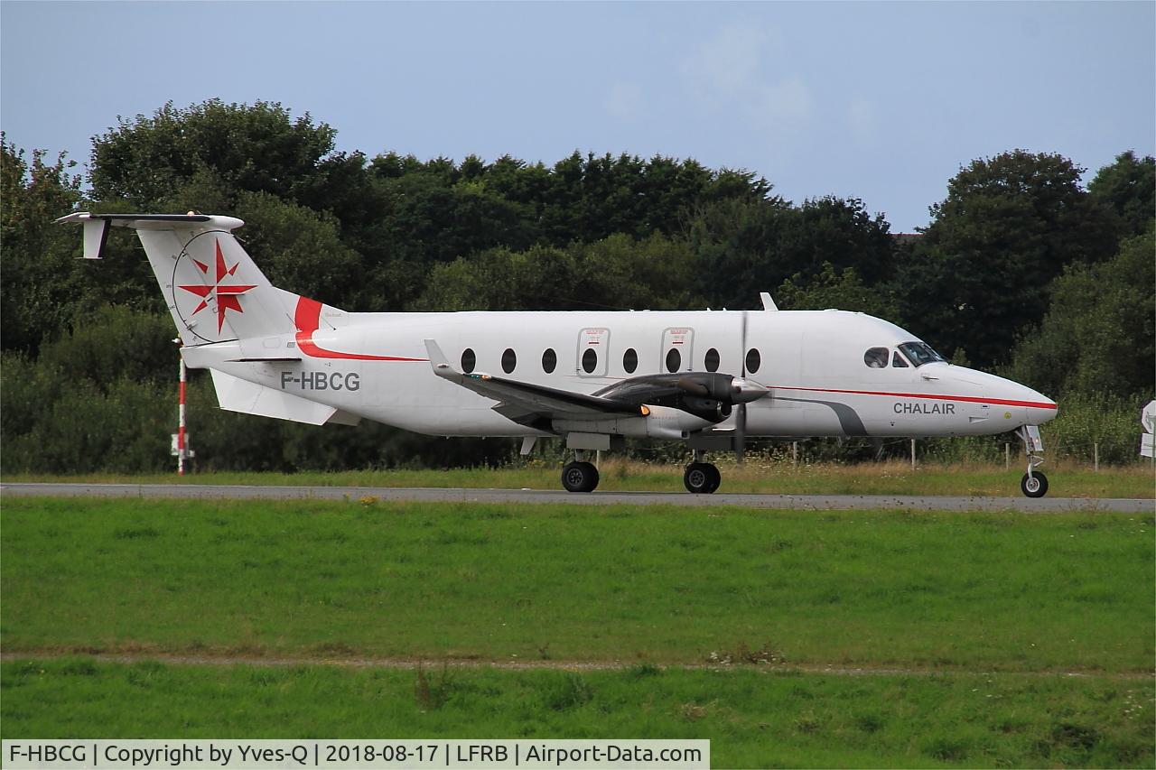 F-HBCG, 1993 Beech 1900D C/N UE-70, Beech 1900D, Taxiing to holding point rwy 25L, Brest-Bretagne Airport (LFRB-BES)