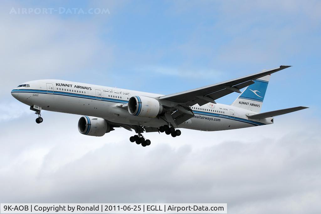 9K-AOB, 1998 Boeing 777-269/ER C/N 28744, at lhr