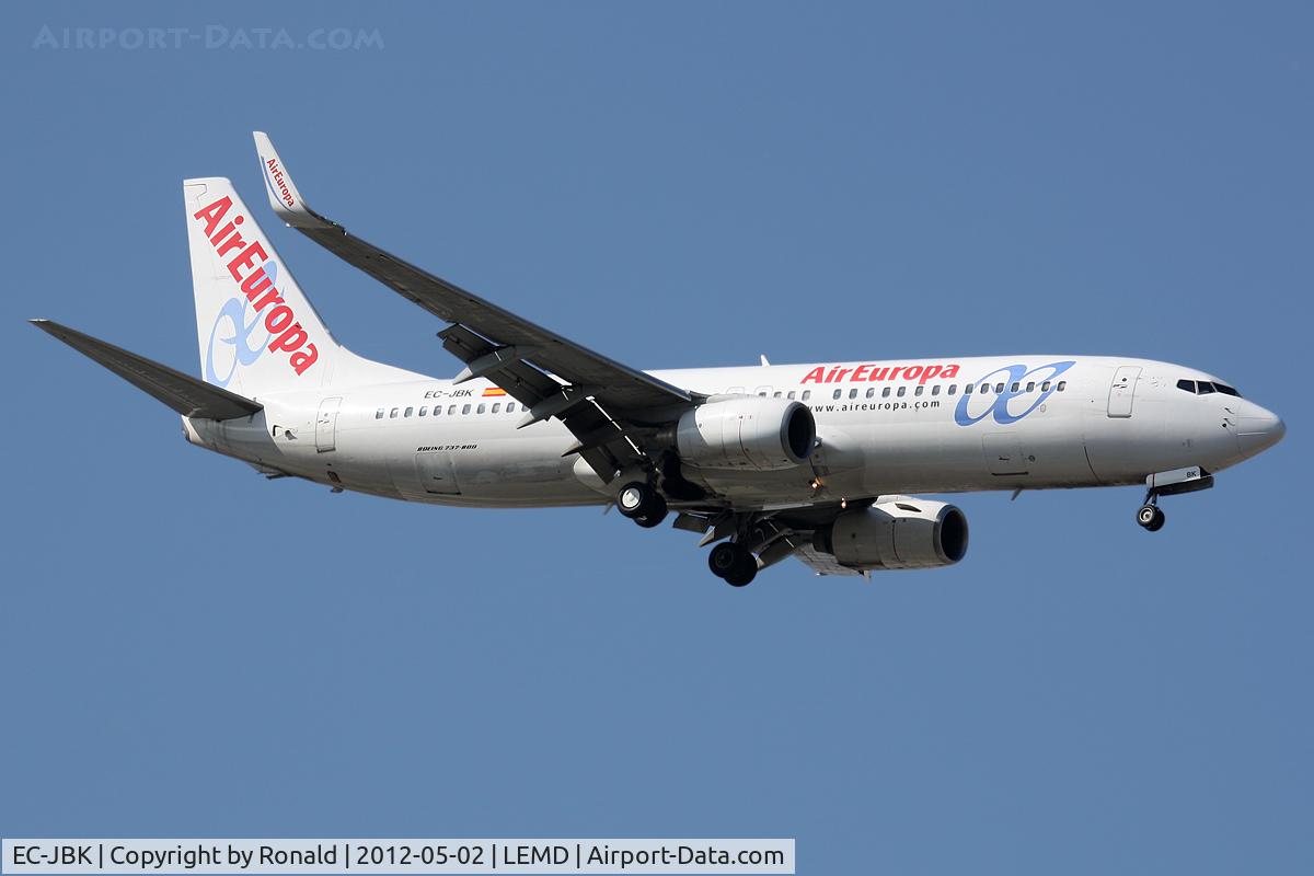 EC-JBK, 2004 Boeing 737-85P C/N 33973, at mad