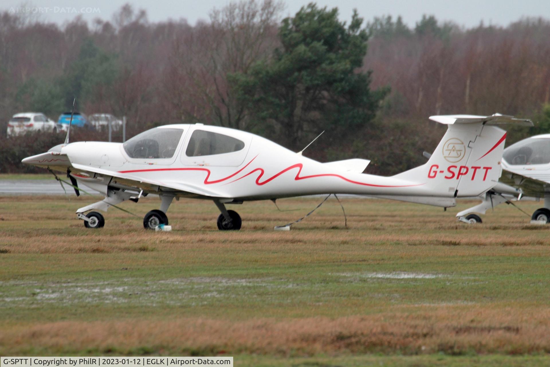 G-SPTT, 2006 Diamond DA-40D Diamond Star C/N D4.249, G-SPTT 2006 Diamond DA40 D Diamond Star Blackbushe