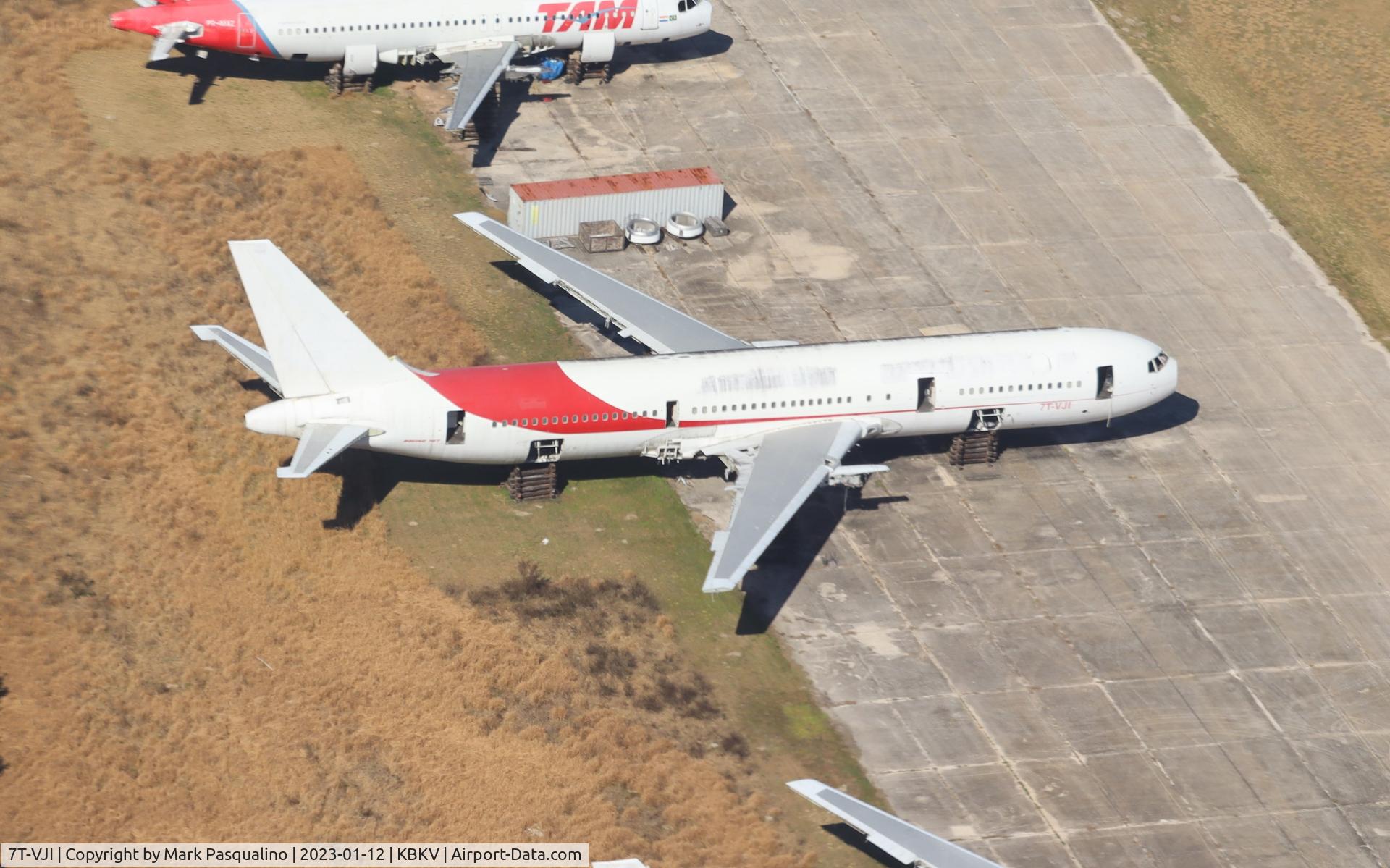 7T-VJI, 1990 Boeing 767-3D6 C/N 24768, Boeing 767-3D6