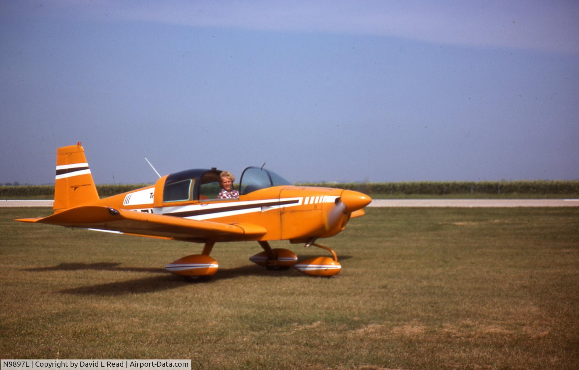 N9897L, 1974 Grumman American AA-1B Trainer C/N AA1B-0497, Used as a training aircraft at Rochelle IL airport