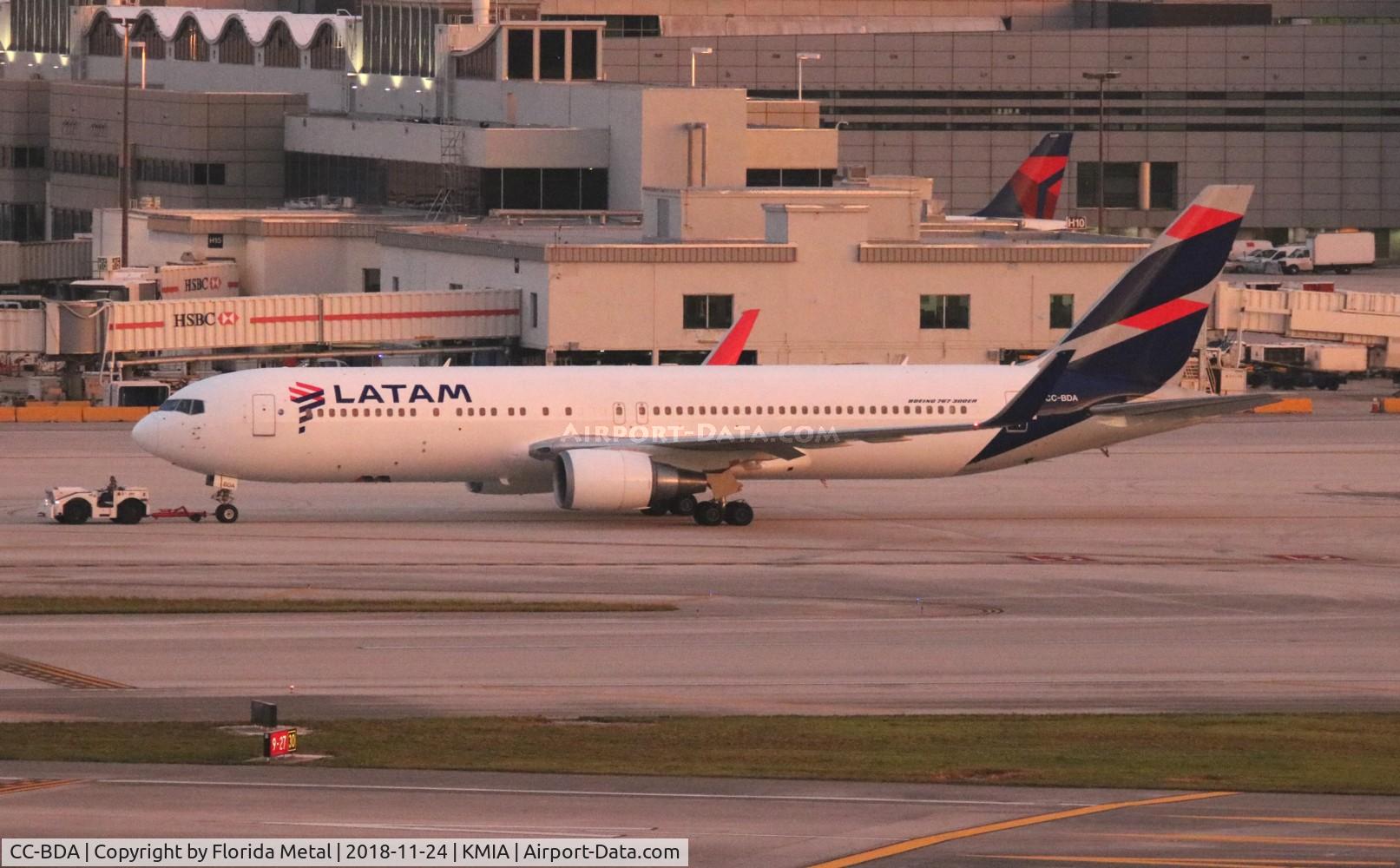 CC-BDA, 2011 Boeing 767-316/ER C/N 40798, LATAM 767-300 zx