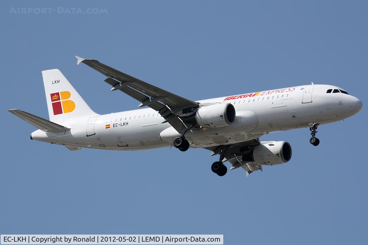 EC-LKH, 1999 Airbus A320-214 C/N 1101, at mad