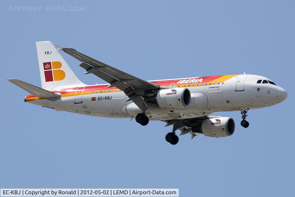 EC-KBJ, 2007 Airbus A319-111 C/N 3054, at mad