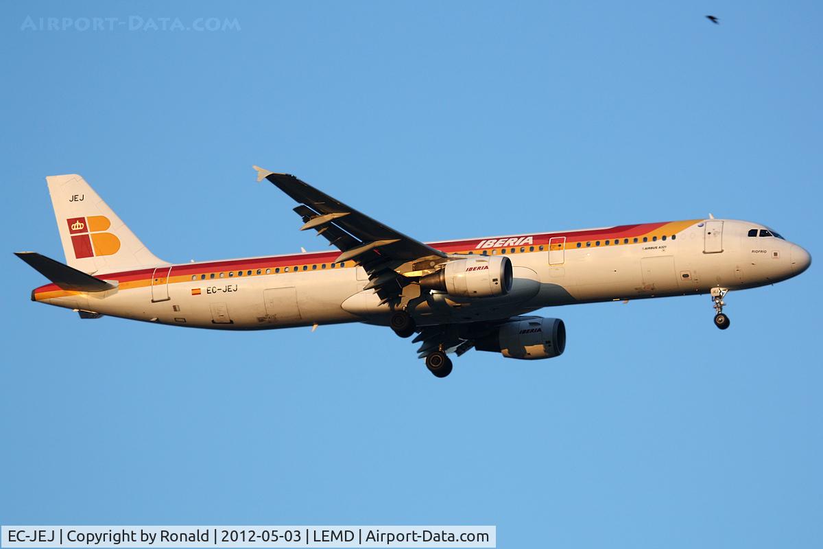 EC-JEJ, 2005 Airbus A321-211 C/N 2381, at mad