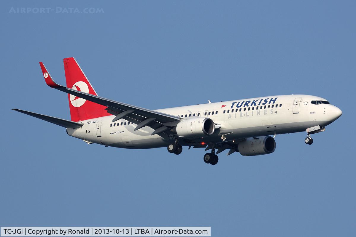 TC-JGI, 2006 Boeing 737-8F2 C/N 34407, at ist