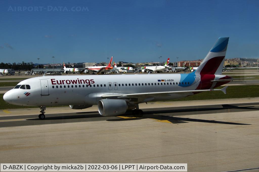 D-ABZK, 2007 Airbus A320-216 C/N 3213, Taxiing