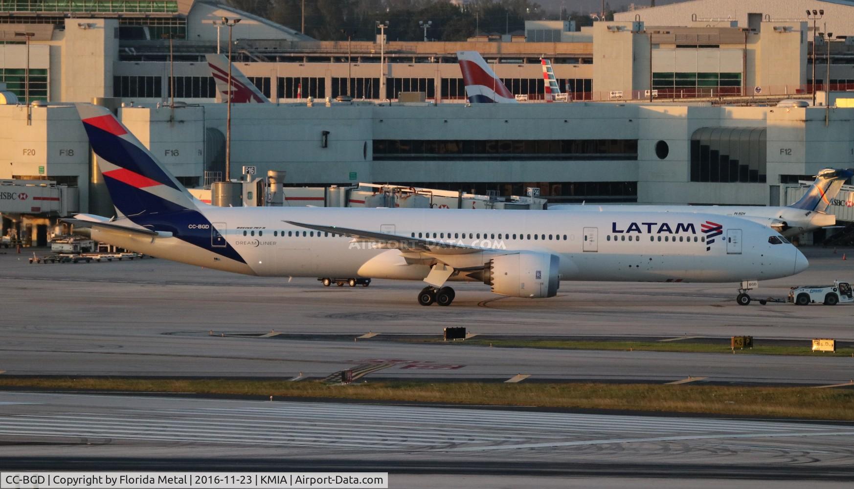 CC-BGD, 2015 Boeing 787-916 Dreamliner C/N 35322, LATAM 787-9 zx