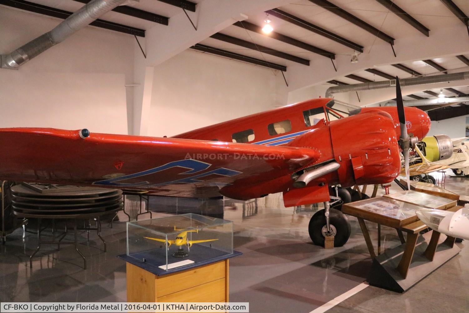 CF-BKO, 1938 Beechcraft S18D C/N 178, Beech 18 zx