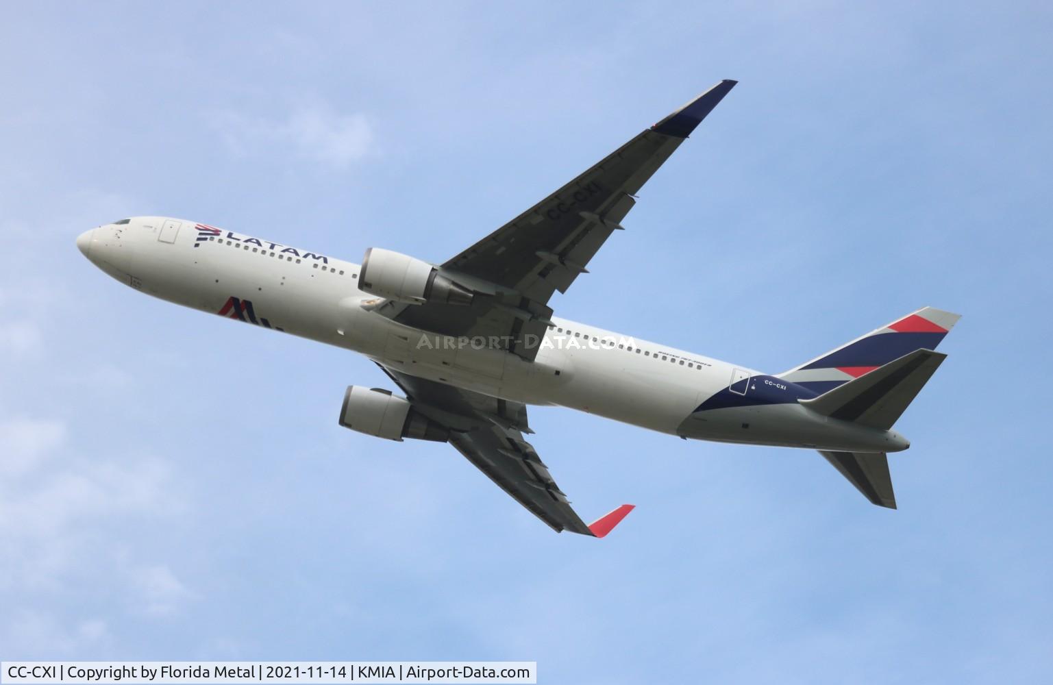 CC-CXI, 2009 Boeing 767-316/ER C/N 37800, LATAM 767-300 zx