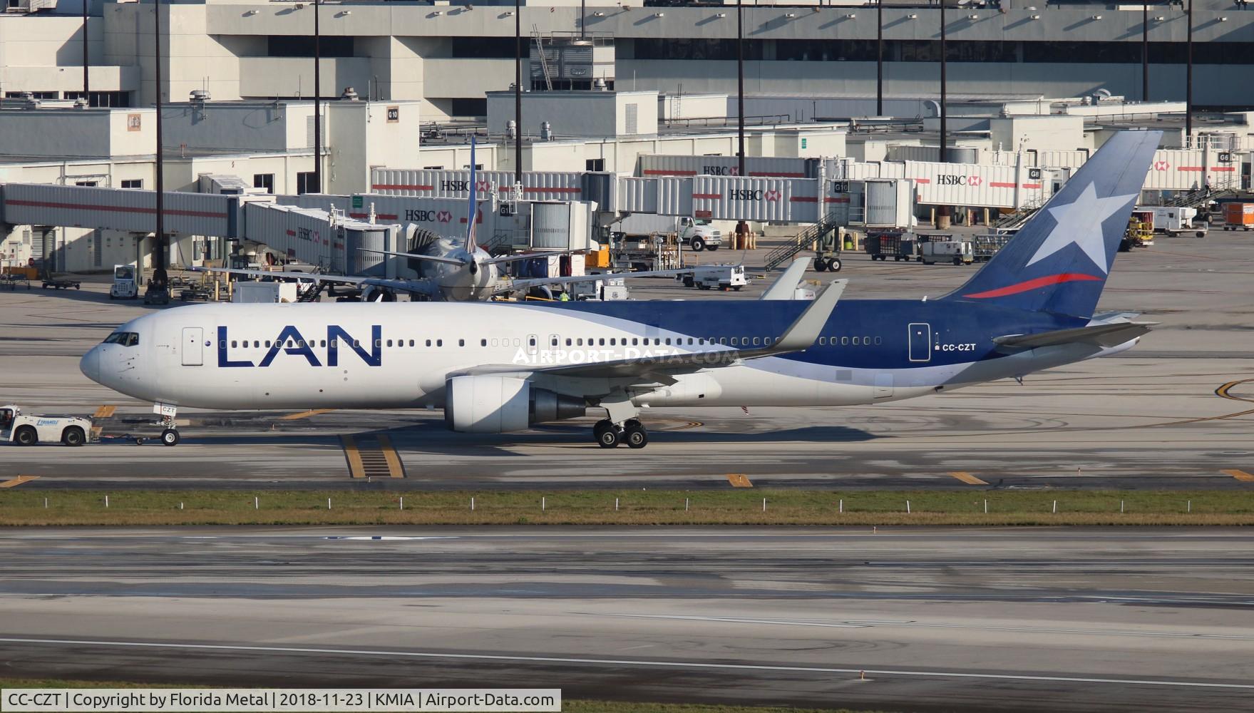 CC-CZT, 1998 Boeing 767-316/ER C/N 29228, LAN 767-300 zx