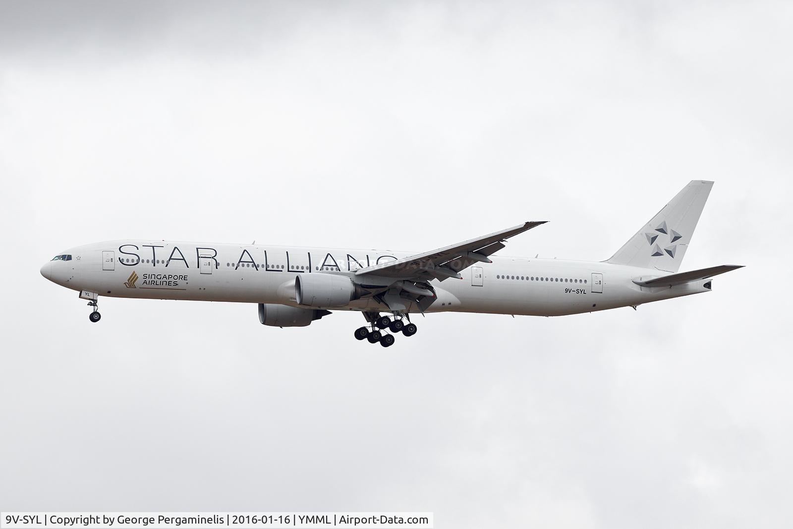 9V-SYL, 2005 Boeing 777-312 C/N 33376, Short final, runway 16.