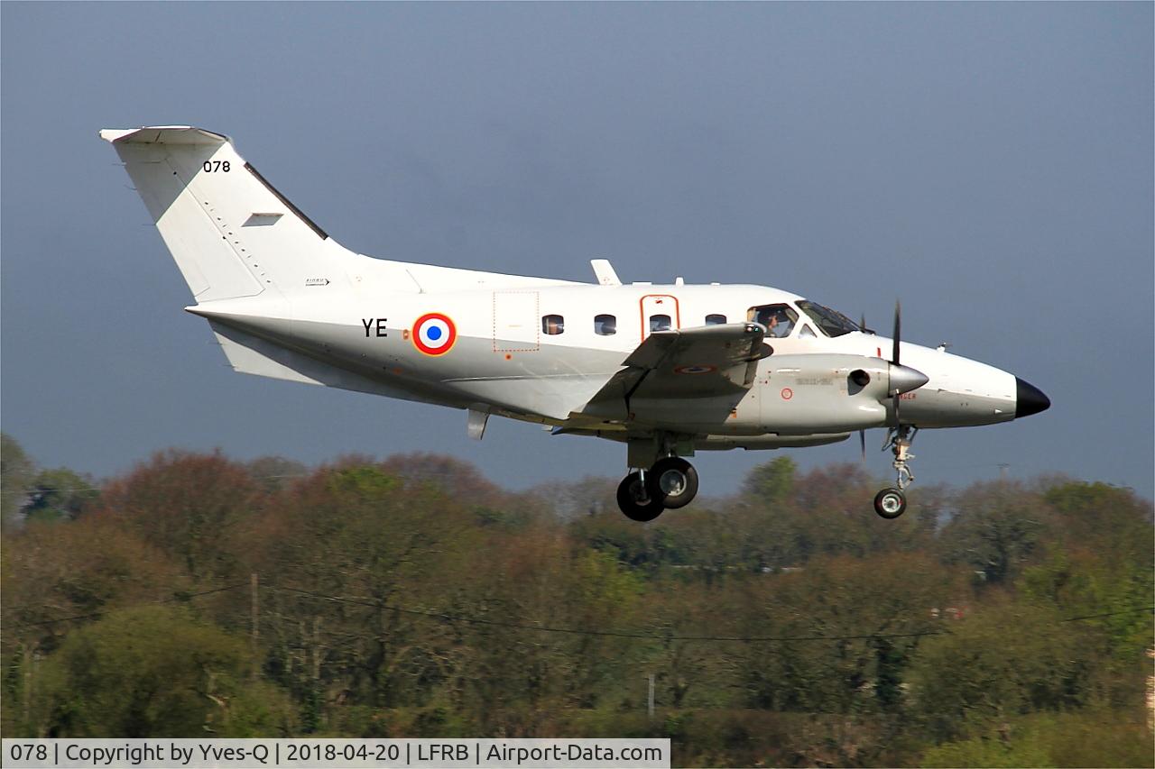 078, Embraer EMB-121AA Xingu C/N 121078, Embraer EMB-121AA Xingu, On final rwy 07R, Brest-Bretagne airport (LFRB-BES)