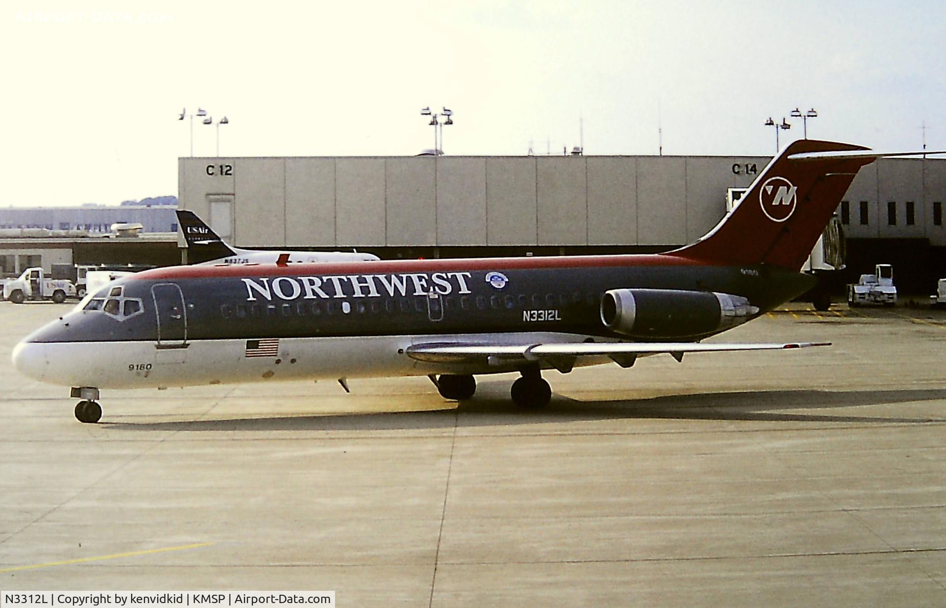 N3312L, 1966 Douglas DC-9-14 C/N 45707, At Minneapolis St Paul (MSP) 1993.