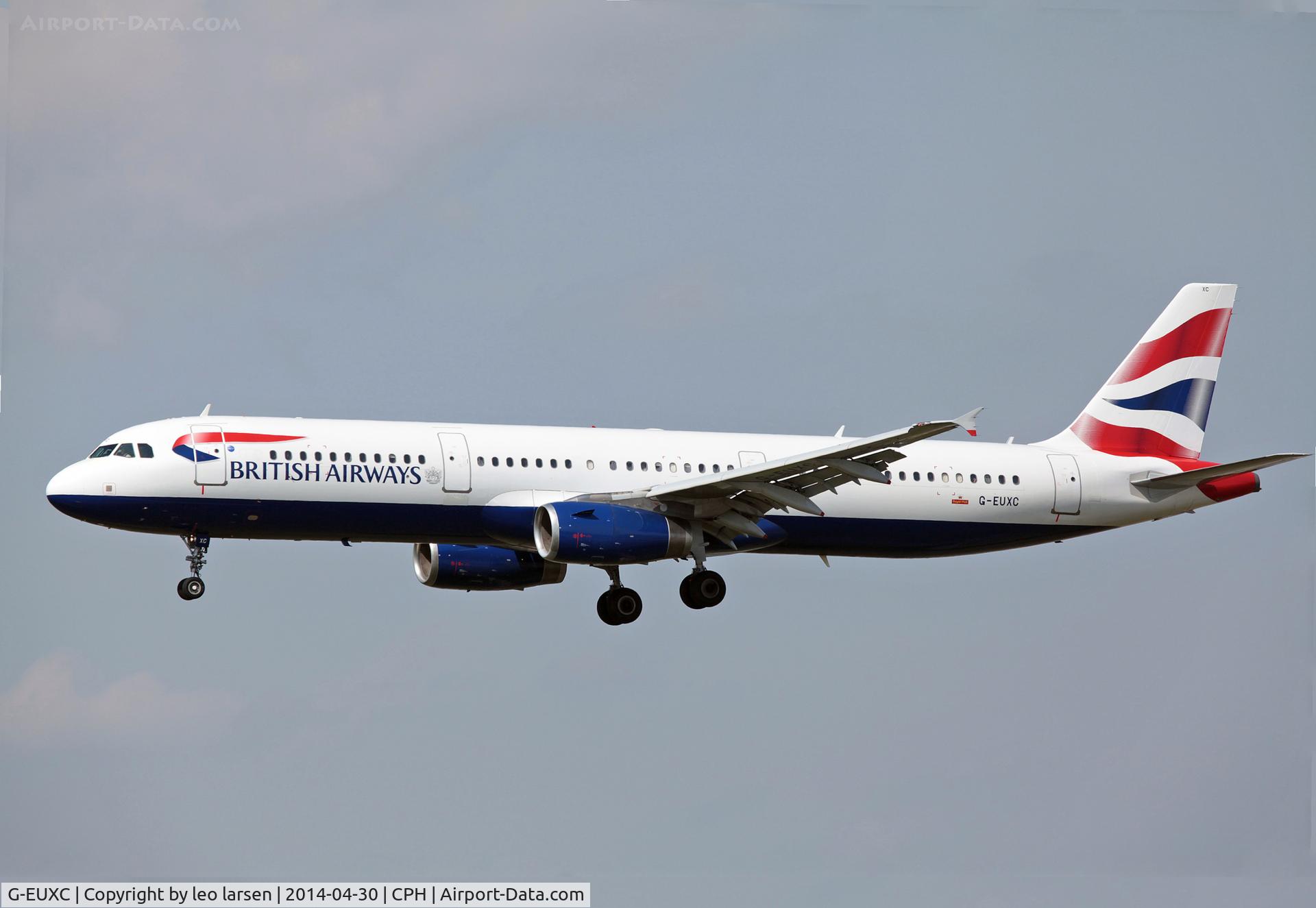 G-EUXC, 2004 Airbus A321-231 C/N 2305, Copenhagen 30.4.2014