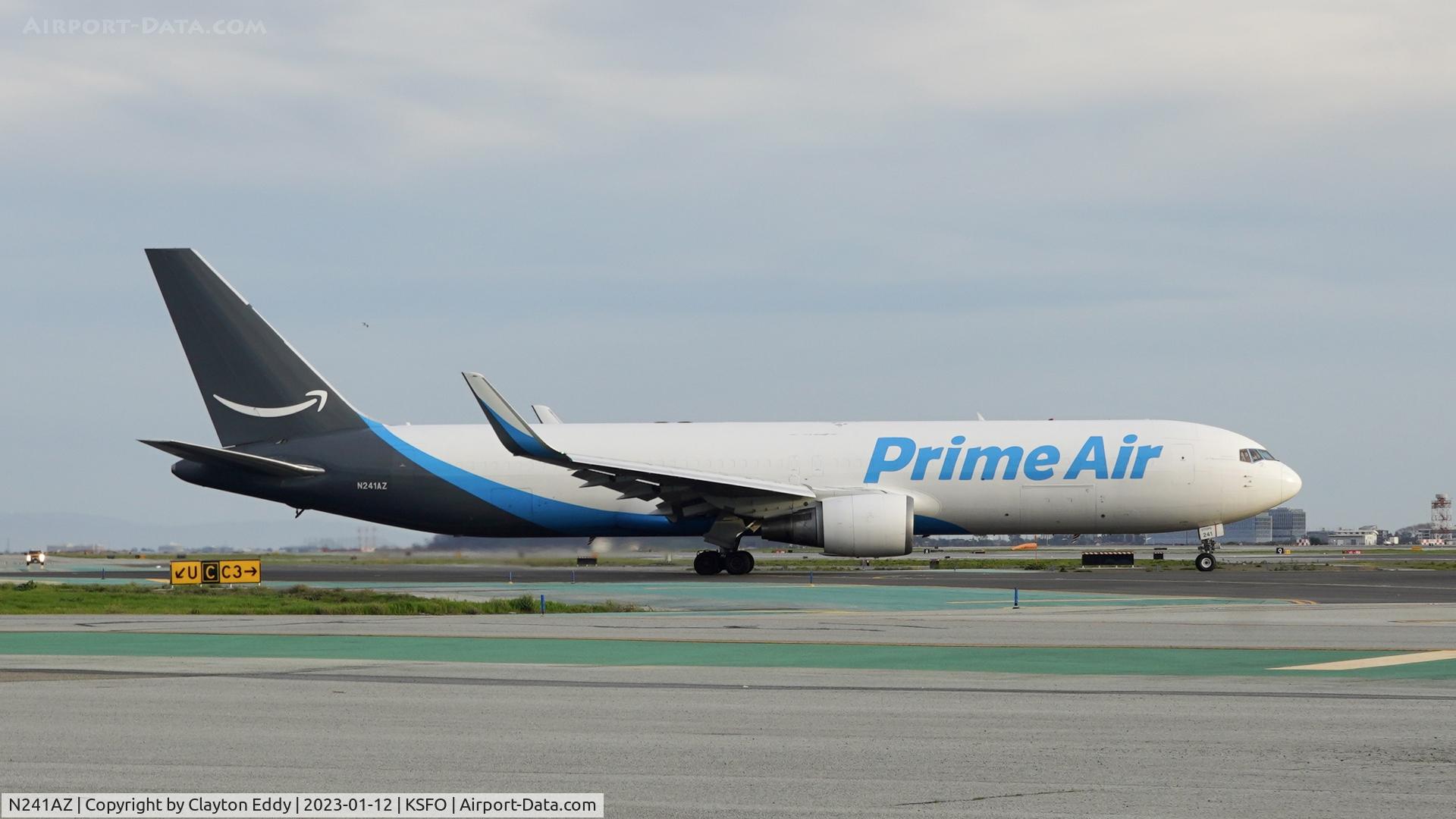 N241AZ, 1995 Boeing 767-323 C/N 27451, SFO 2023.