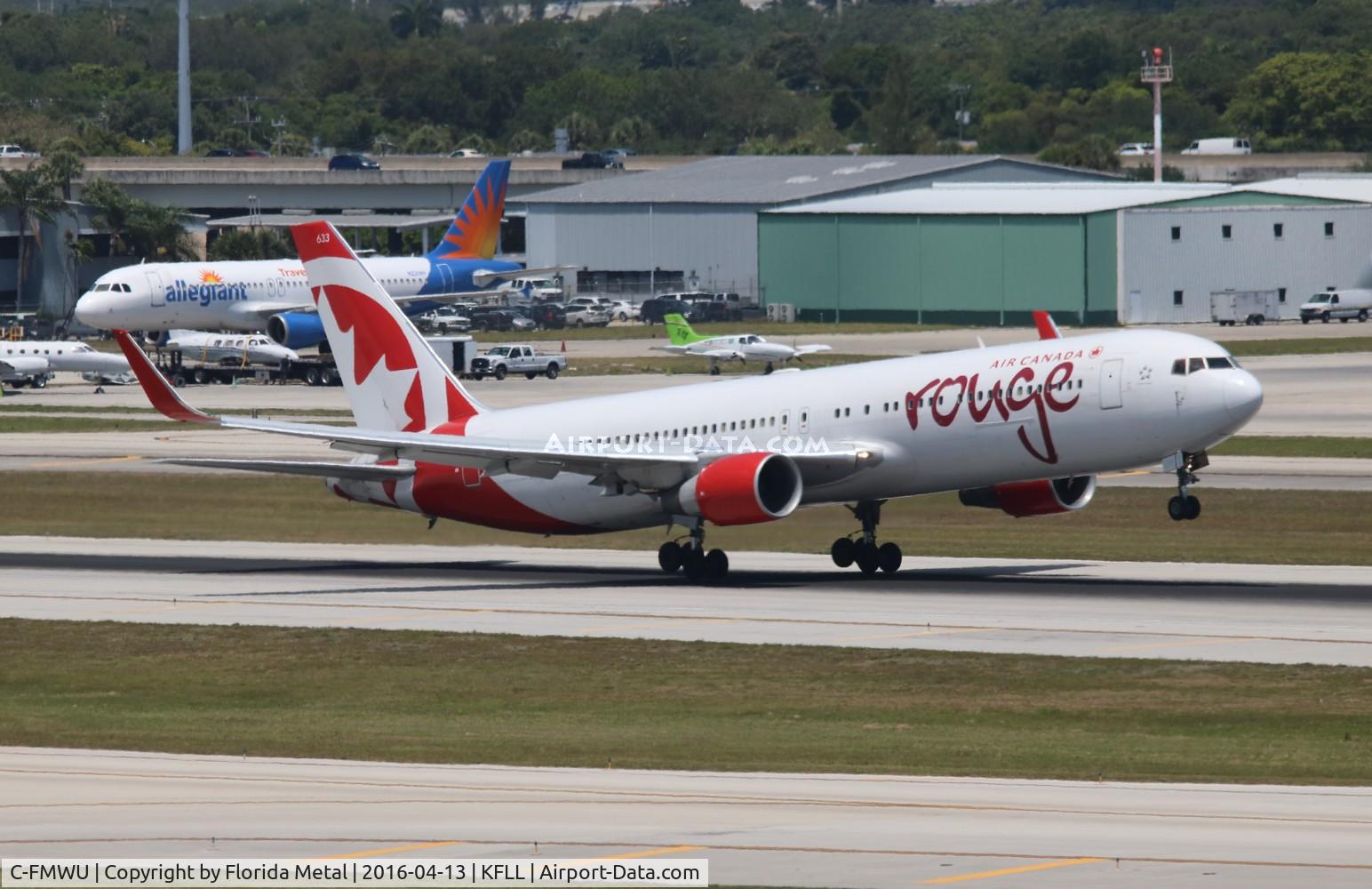 C-FMWU, 1995 Boeing 767-333 C/N 25585, Rouge 767-300 zx