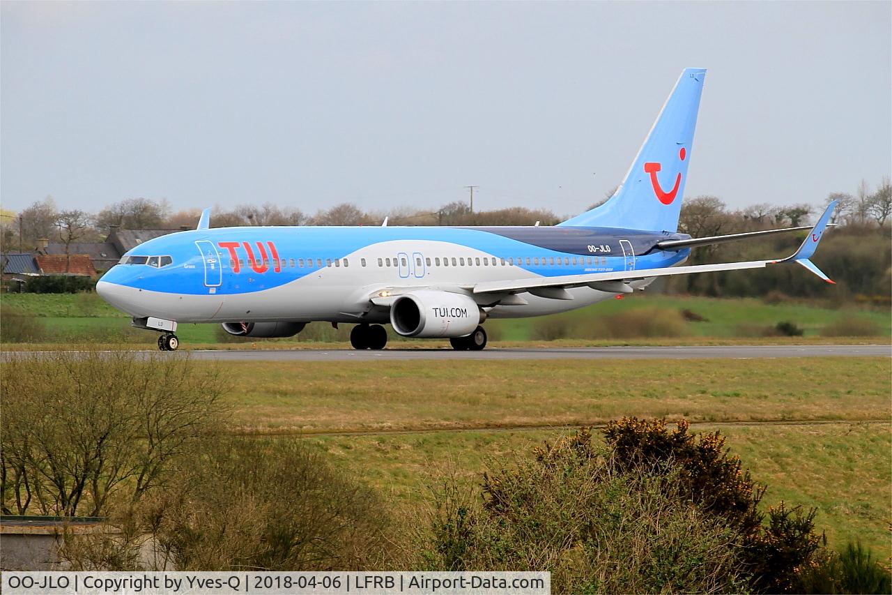 OO-JLO, 2007 Boeing 737-8K5 C/N 34692, Boeing 737-8K5, Take off run rwy 25L, Brest-Bretagne airport (LFRB-BES)