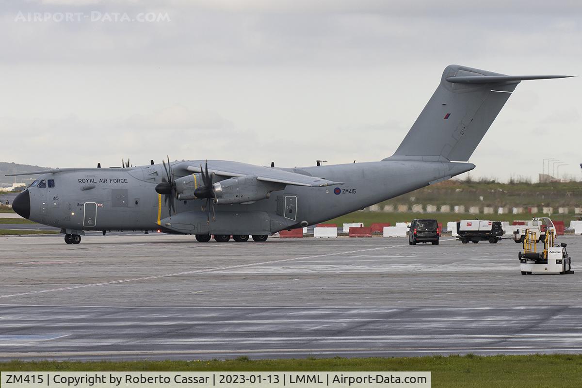 ZM415, 2016 Airbus A400M-180 Atlas C.1 C/N 052, Park 9