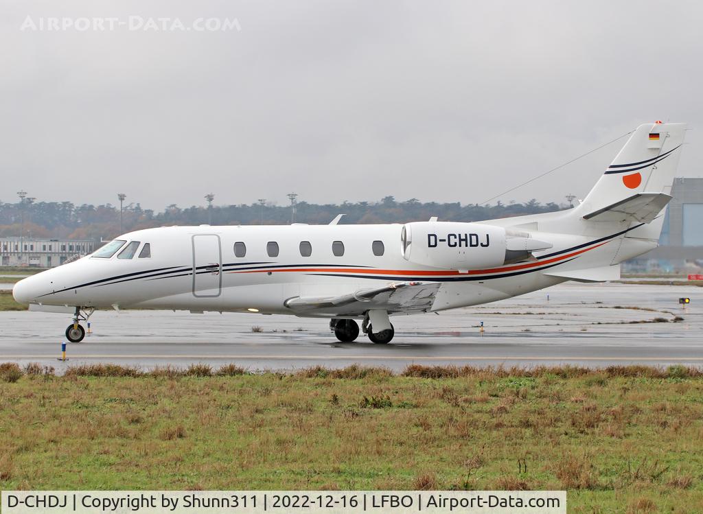 D-CHDJ, 2007 Cessna 560XL Citation XLS C/N 560-5744, Taxiing to the General Aviation area after landing rwy 32L