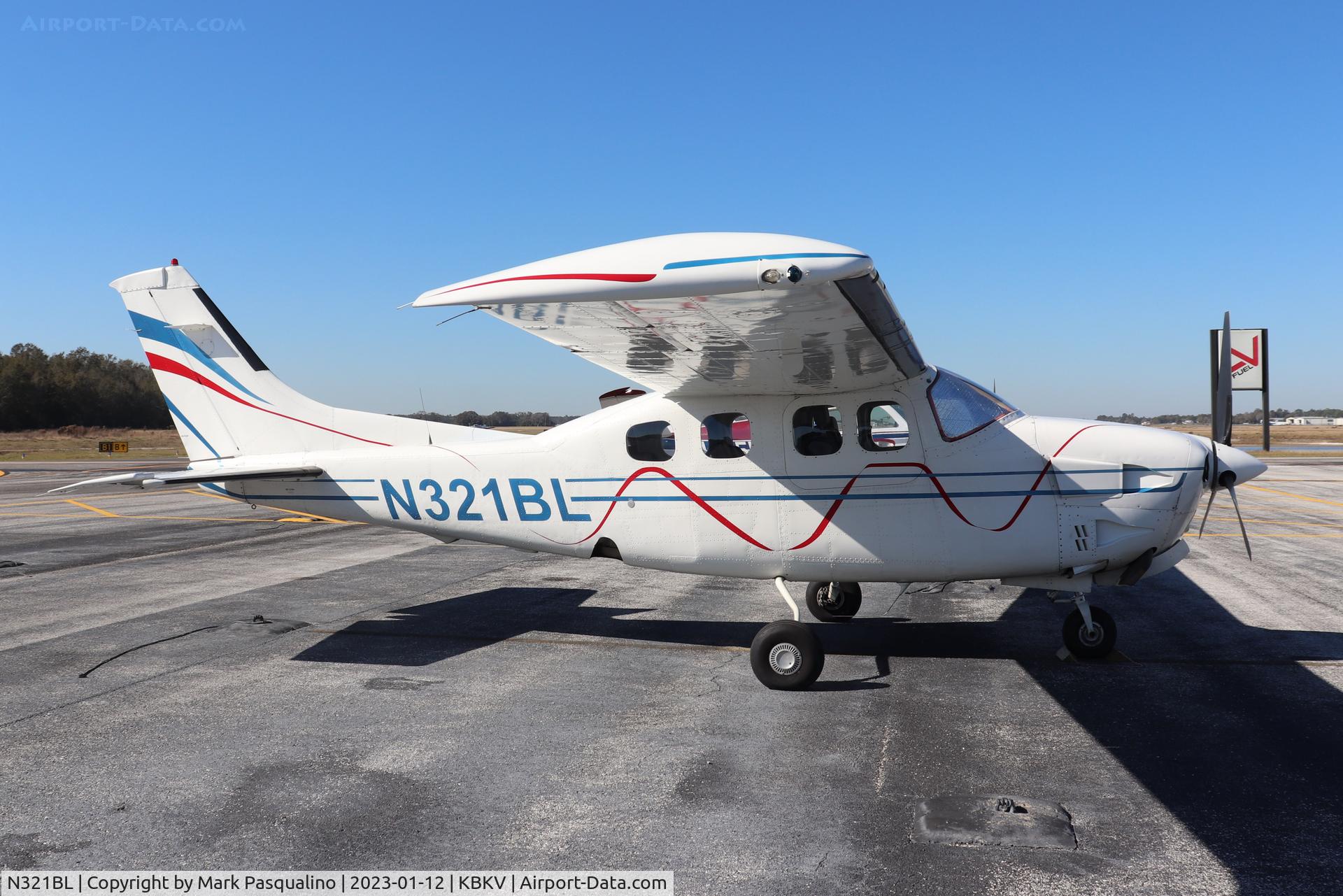 N321BL, 1981 Cessna P210N Pressurised Centurion C/N P21000792, Cessna P210N