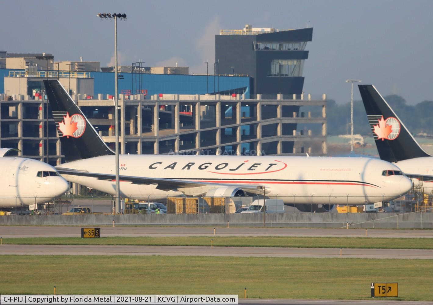 C-FPIJ, 1996 Boeing 767-33A/ER C/N 27918, Cargojet 767-300 zx