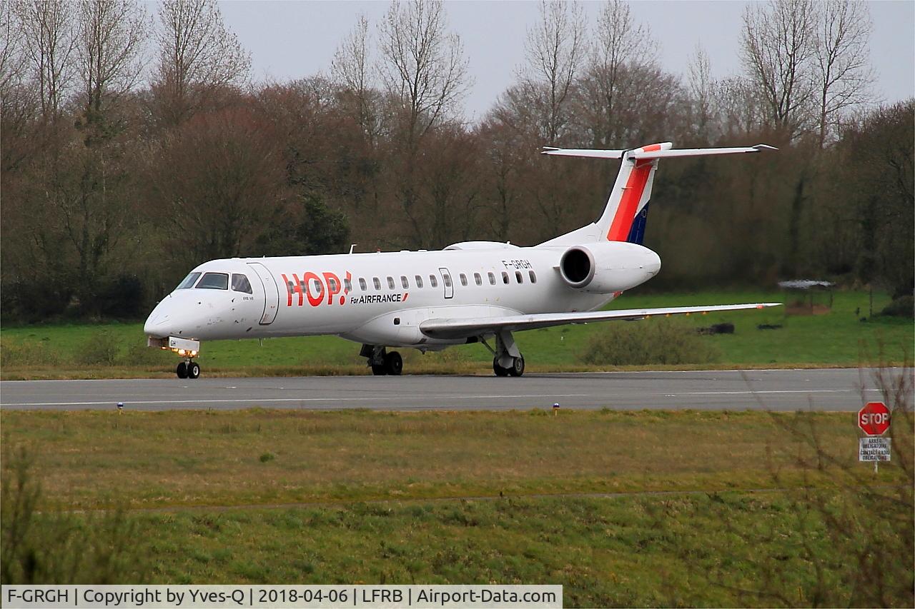 F-GRGH, 1999 Embraer EMB-145EU (ERJ-145EU) C/N 145120, Embraer EMB-145EU, Ready to take off rwy 25L, Brest-Bretagne airport (LFRB-BES)