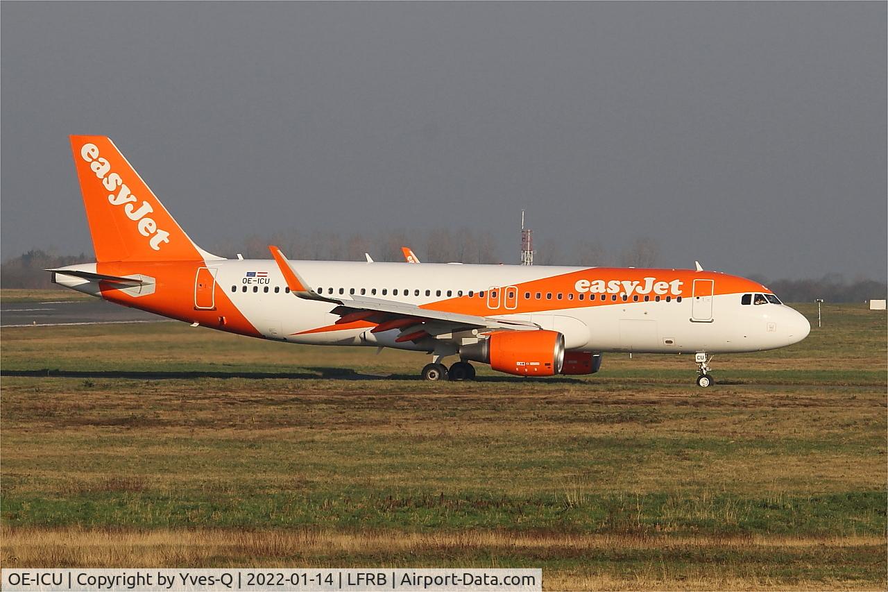 OE-ICU, 2014 Airbus A320-214 C/N 6011, Airbus A320-214, Taxiing, Brest-Bretagne airport (LFRB-BES)