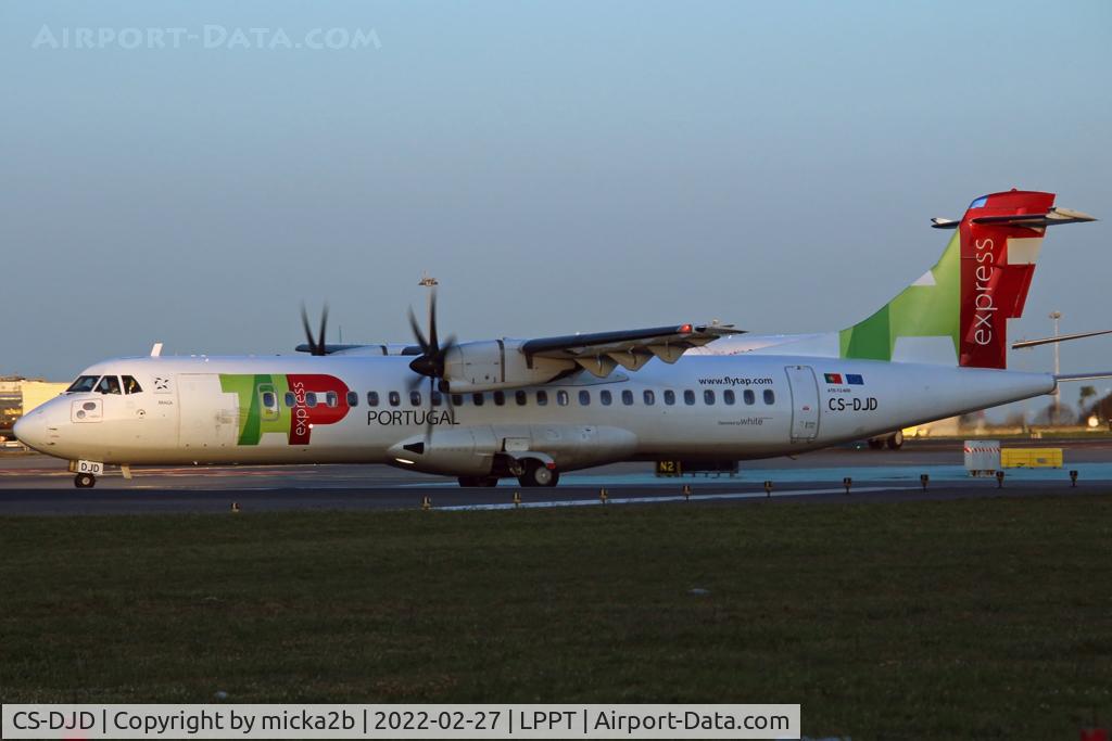 CS-DJD, 2015 ATR 72-212A C/N 1233, Taxiing
