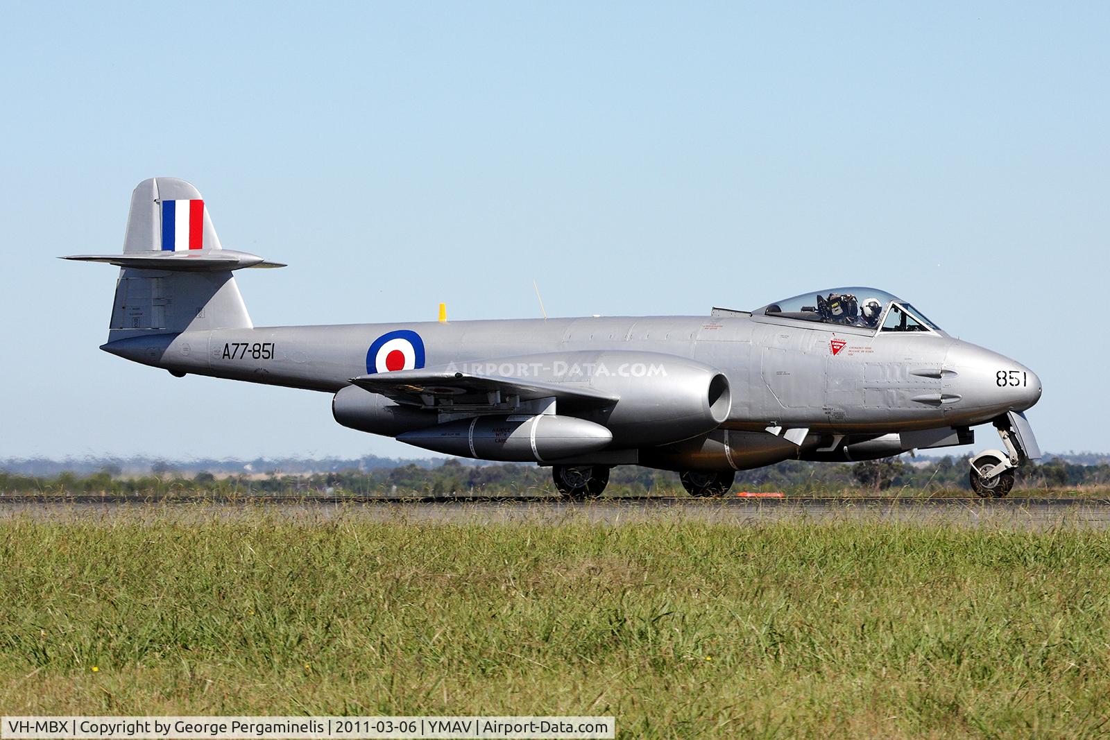 VH-MBX, 1950 Gloster Meteor F.8 C/N G5/361641, Airshow.
