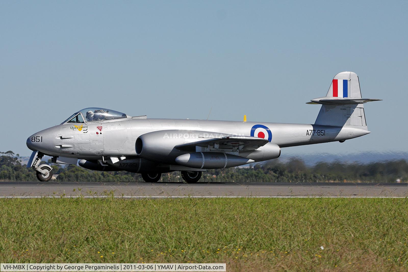 VH-MBX, 1950 Gloster Meteor F.8 C/N G5/361641, Airshow.