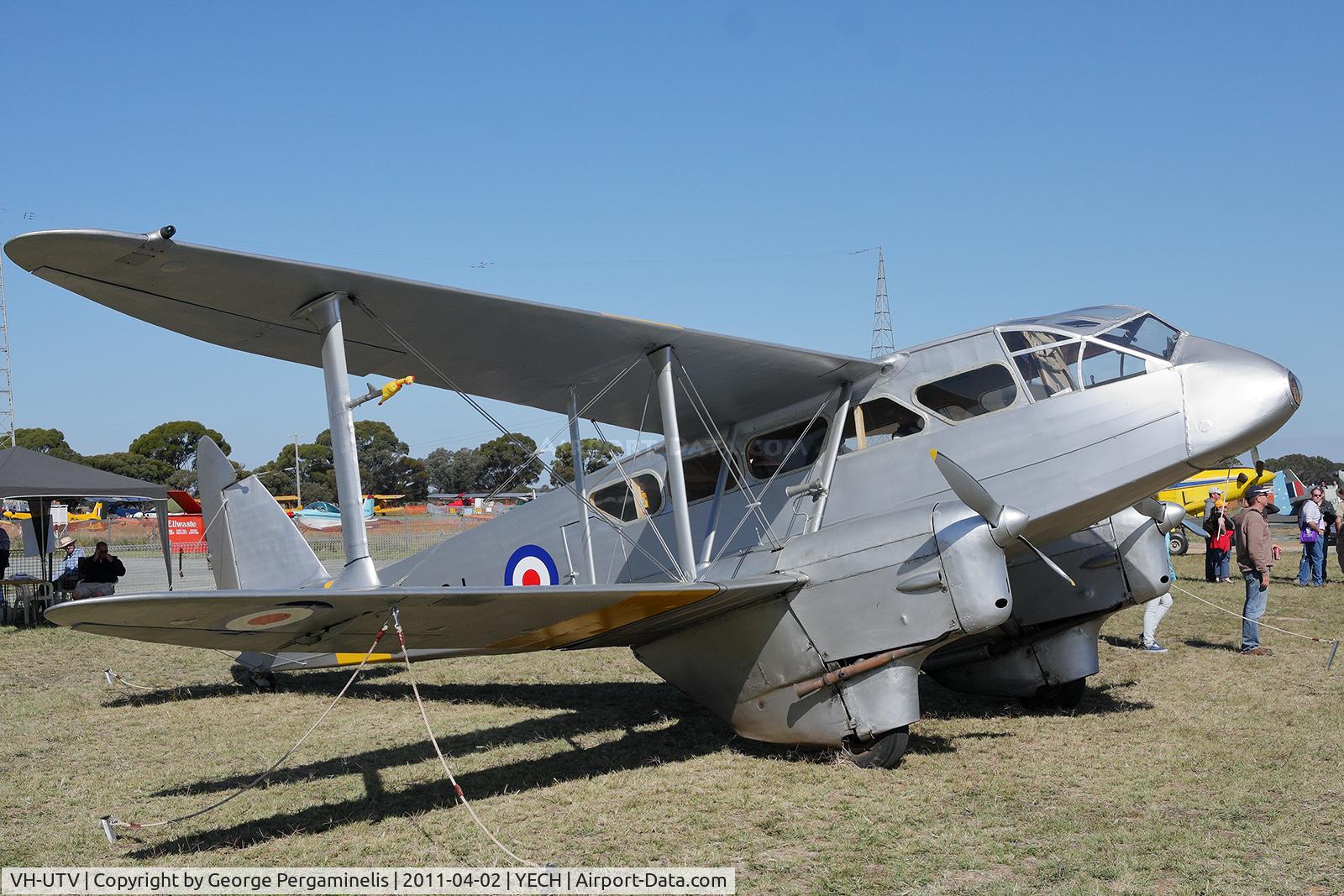 VH-UTV, 1940 De Havilland DH-89B Dominie C/N 6655, Airshow.