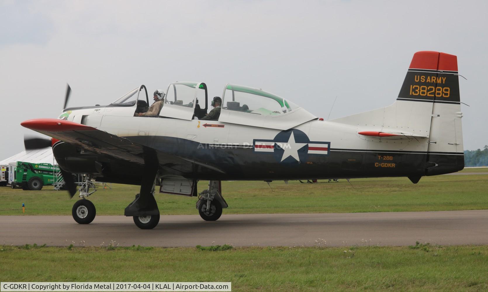 C-GDKR, 1956 North American T-28B Trojan C/N 200-360, T-28 zx