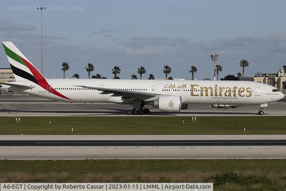 A6-EGT, 2012 Boeing 777-31H/ER C/N 35600, Park 9