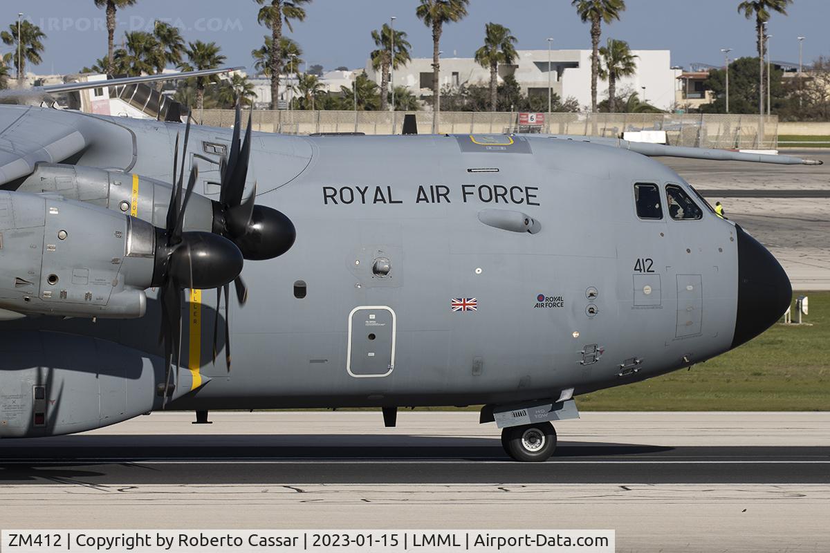 ZM412, 2016 Airbus A400M-180 Atlas C.1 C/N 042, Runway 31 Backtrack