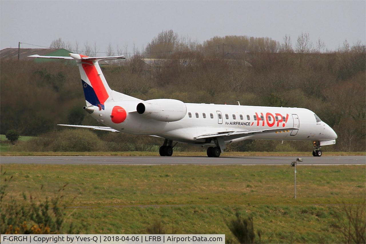 F-GRGH, 1999 Embraer EMB-145EU (ERJ-145EU) C/N 145120, Embraer EMB-145EU, Taxiing rwy 25L, Brest-Bretagne airport (LFRB-BES)