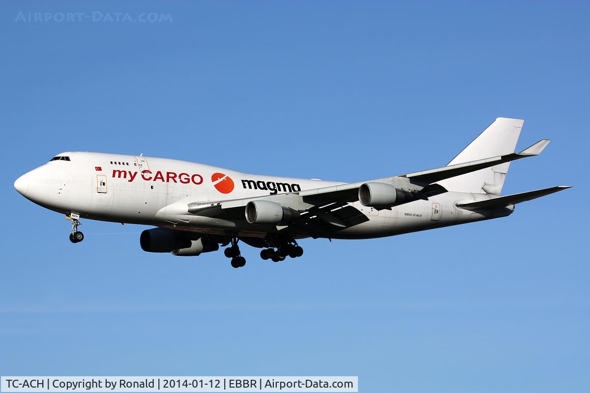 TC-ACH, 1991 Boeing 747-433 C/N 24998, at bru