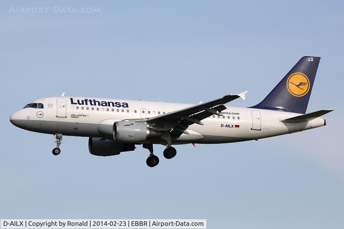 D-AILX, 1998 Airbus A319-114 C/N 860, at bru