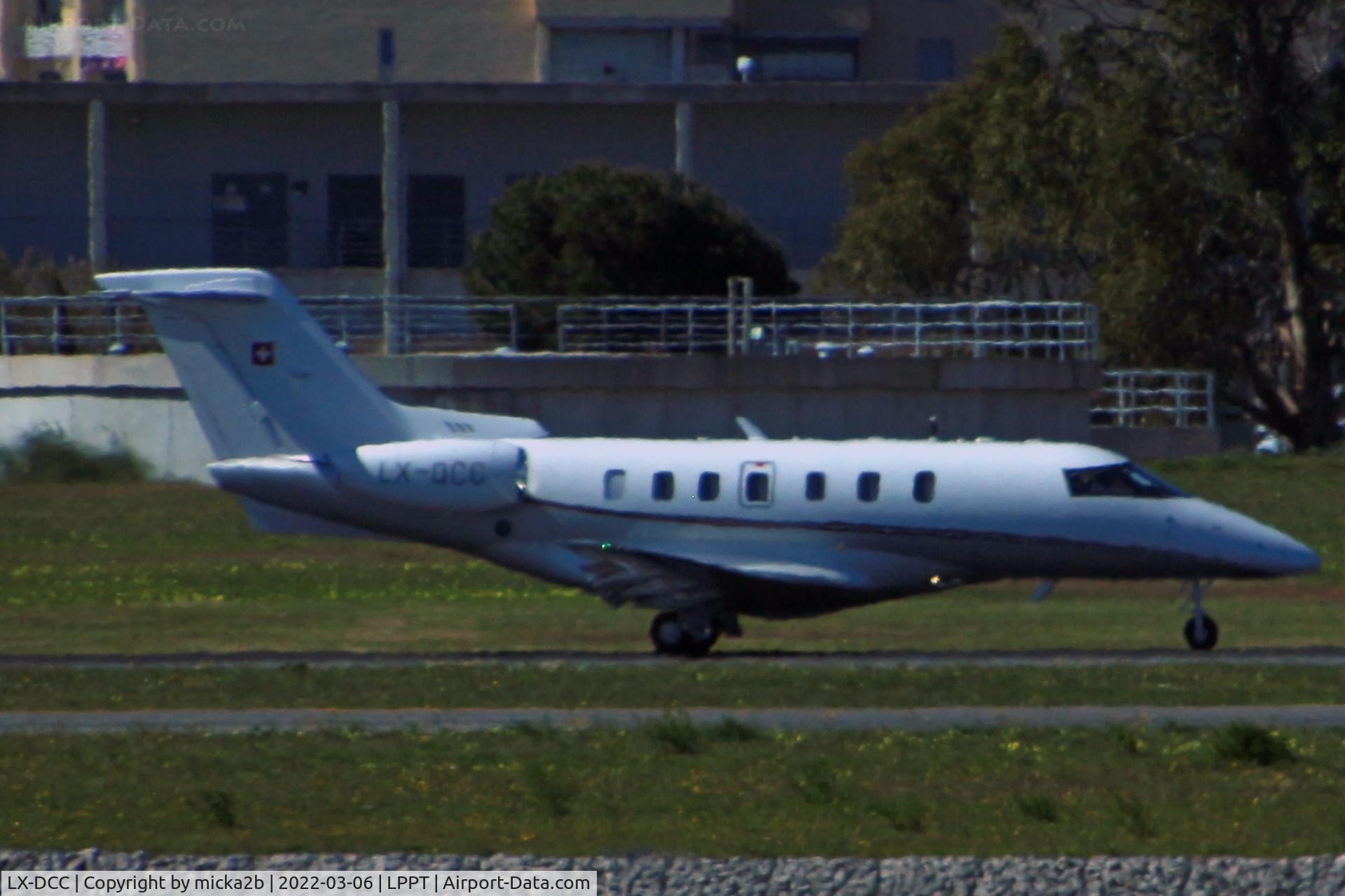 LX-DCC, 2020 Pilatus PC-24 C/N 195, Taxiing
