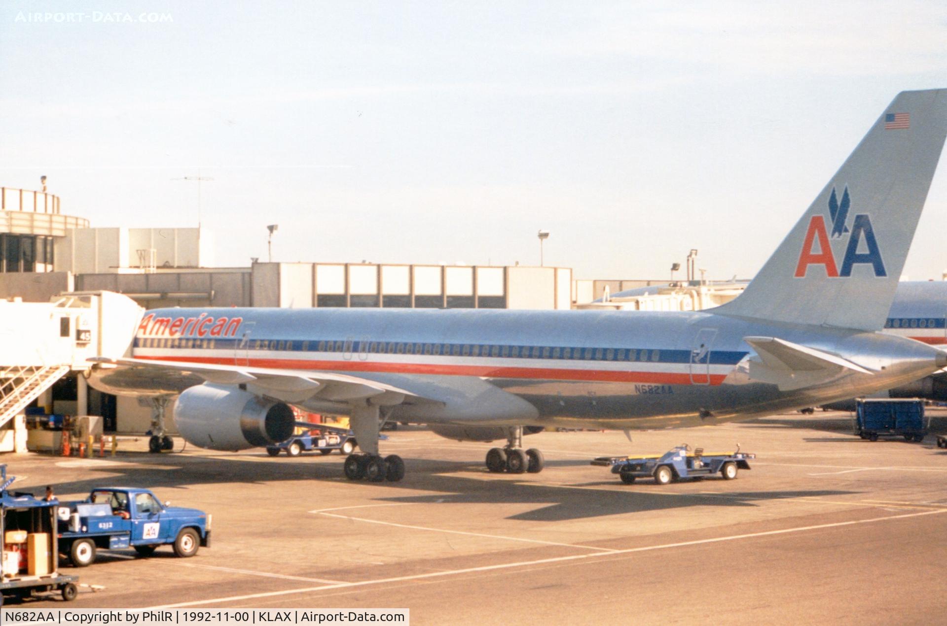 N682AA, 1992 Boeing 757-223 C/N 25339, N682AA 1992 B757-200 AMerican LAX