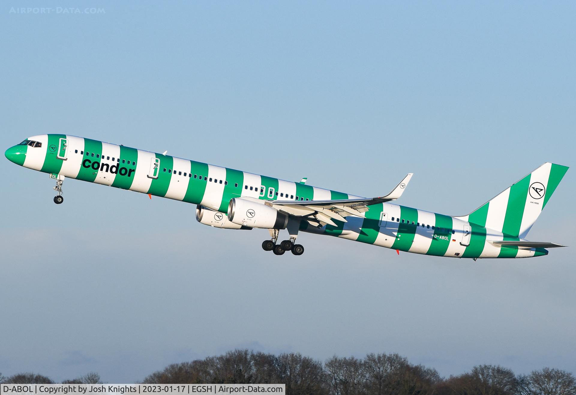 D-ABOL, 2000 Boeing 757-330 C/N 29021, Departing After Respray Into The New Condor Livery.