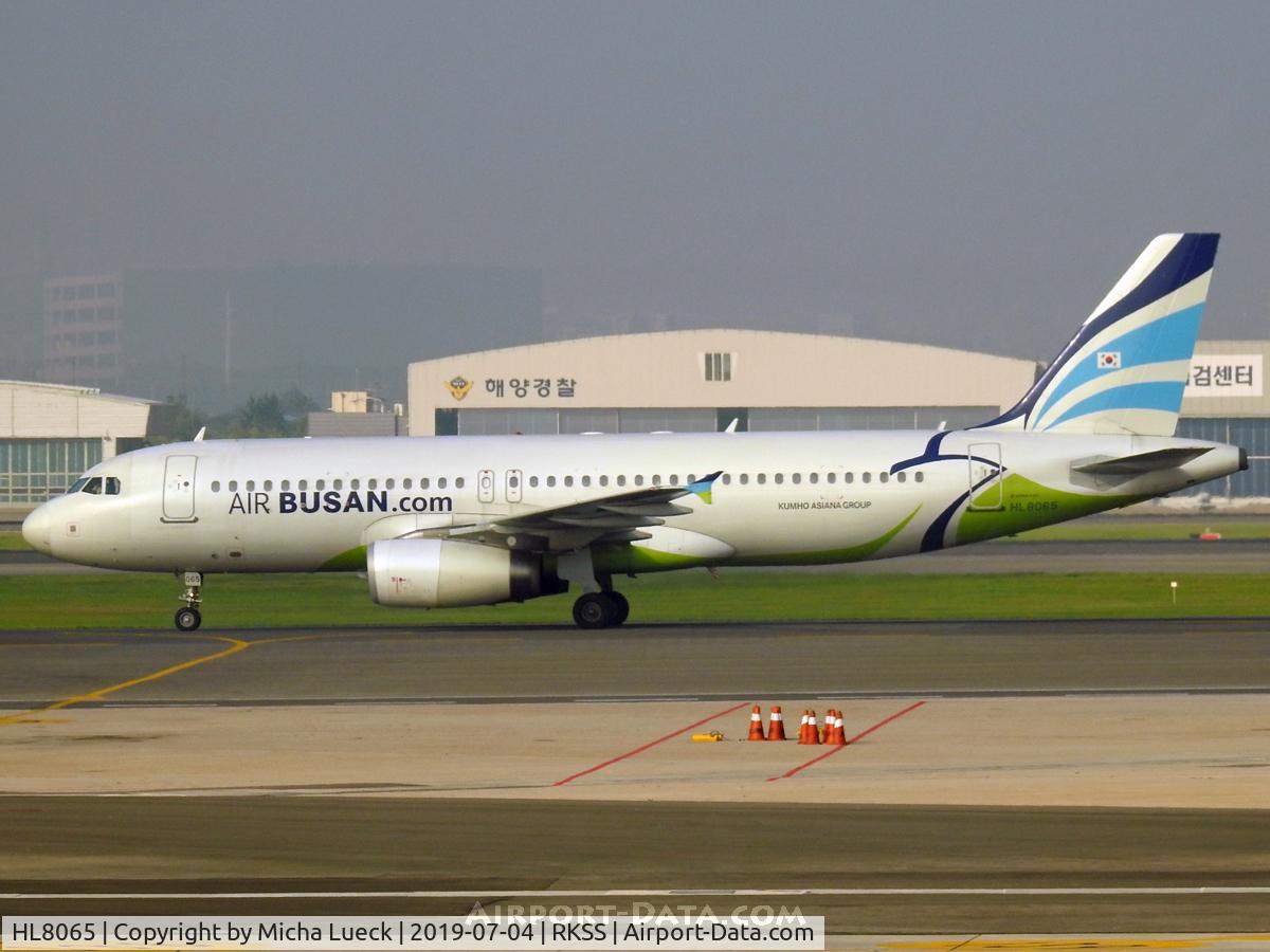 HL8065, 2005 Airbus A320-232 C/N 2422, At Gimpo