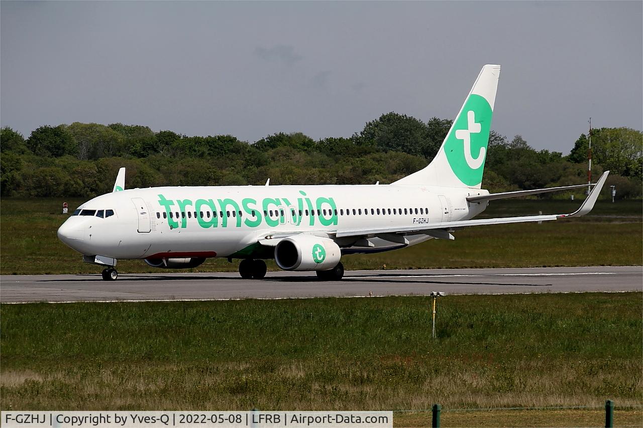 F-GZHJ, 2013 Boeing 737-86J C/N 37778, Boeing 737-86J, Taxiing rwy 07R, Brest-Bretagne Airport (LFRB-BES)