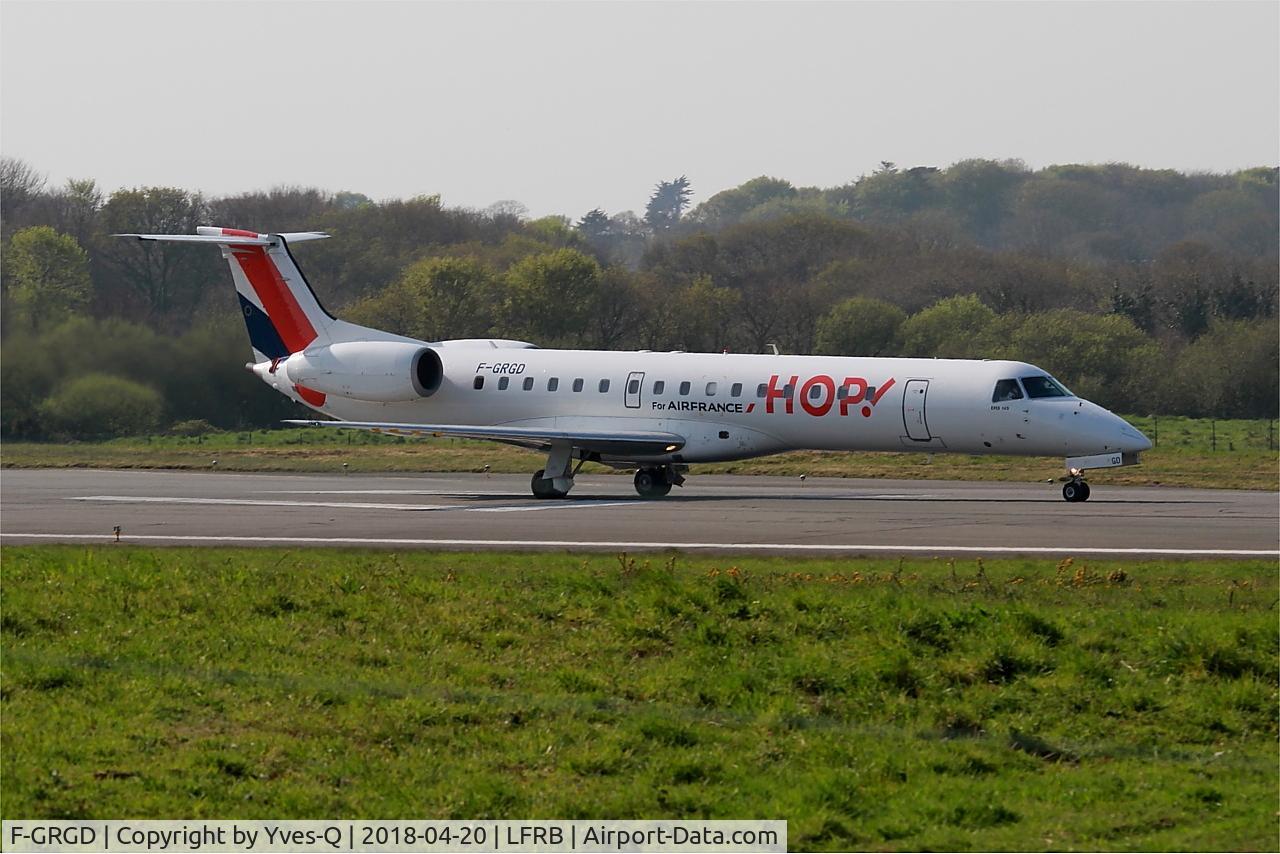 F-GRGD, 1998 Embraer EMB-145EU (ERJ-145EU) C/N 145043, Embraer ERJ-145EU, Take off run rwy 07R, Brest-Bretagne airport (LFRB-BES)